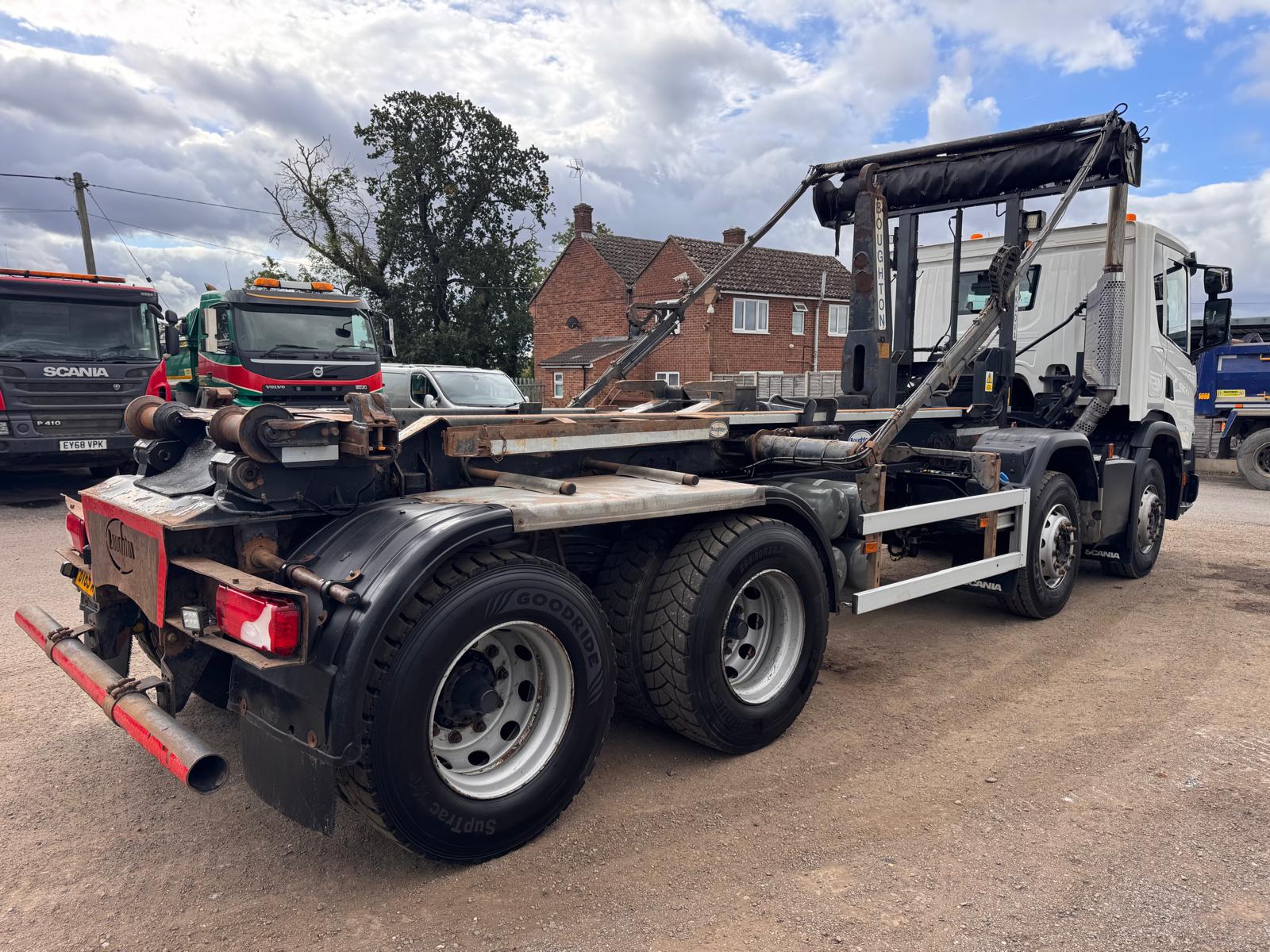 2019 SCANIA P410XT HOOK LOADER - Image 8