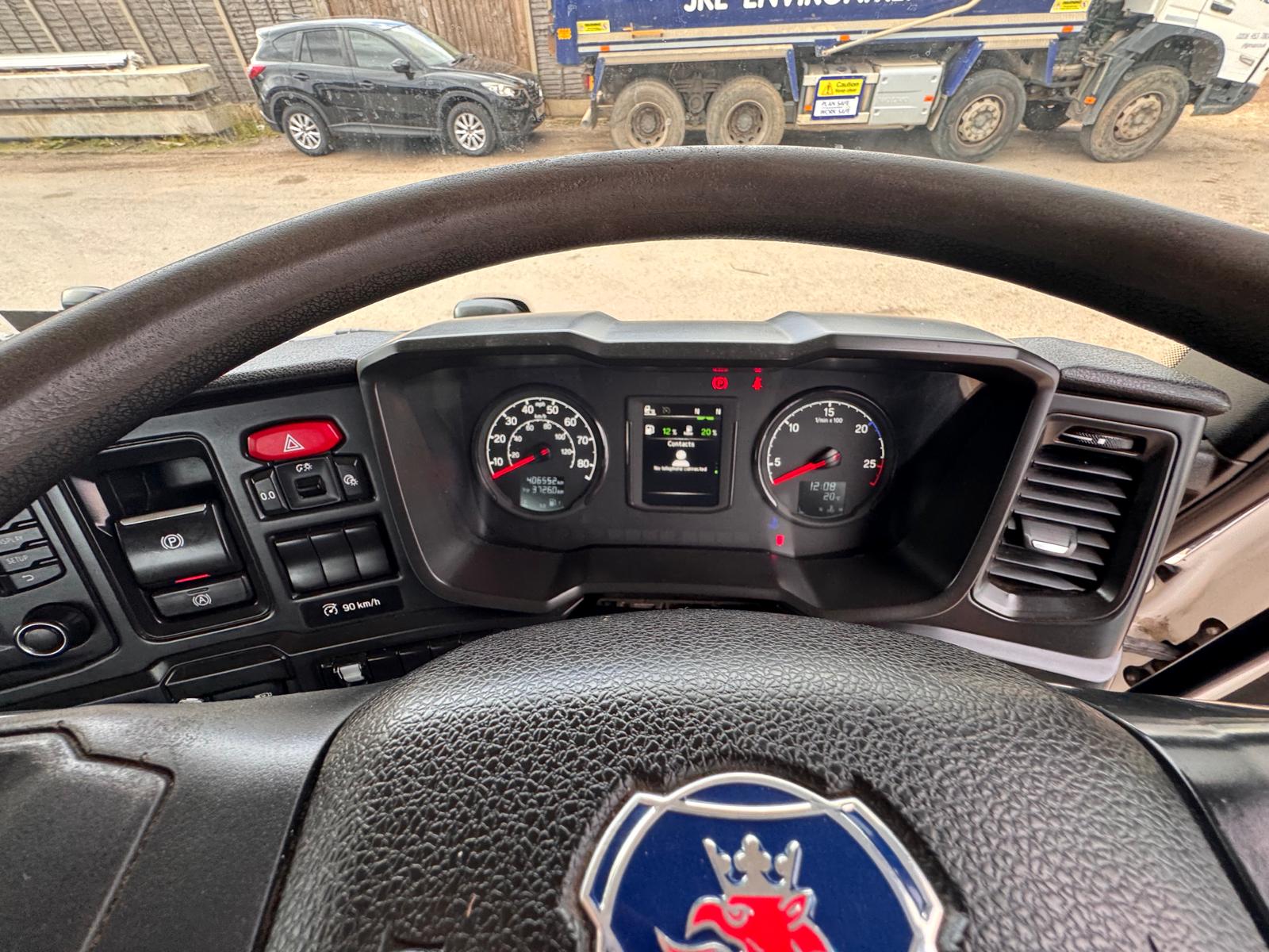 2019 SCANIA P410XT HOOK LOADER - Image 21