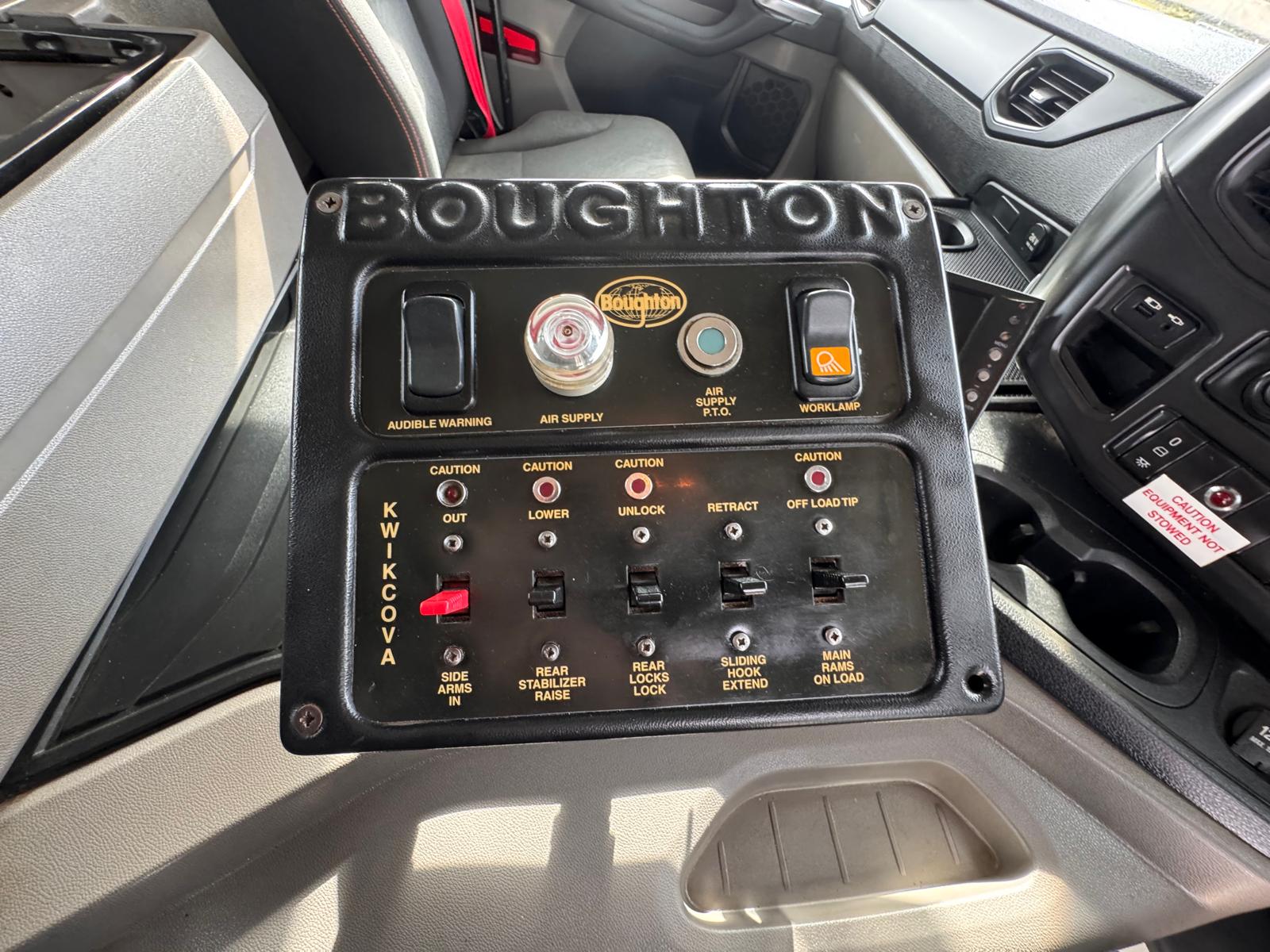 2019 SCANIA P410XT HOOK LOADER - Image 18