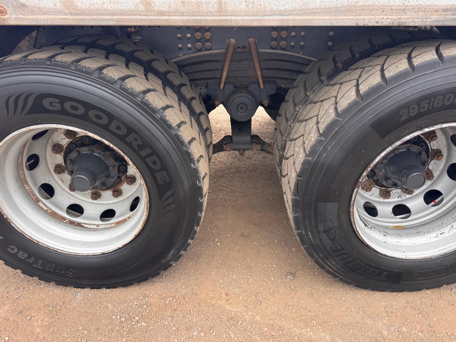 2019 SCANIA P410XT HOOK LOADER - Image 10