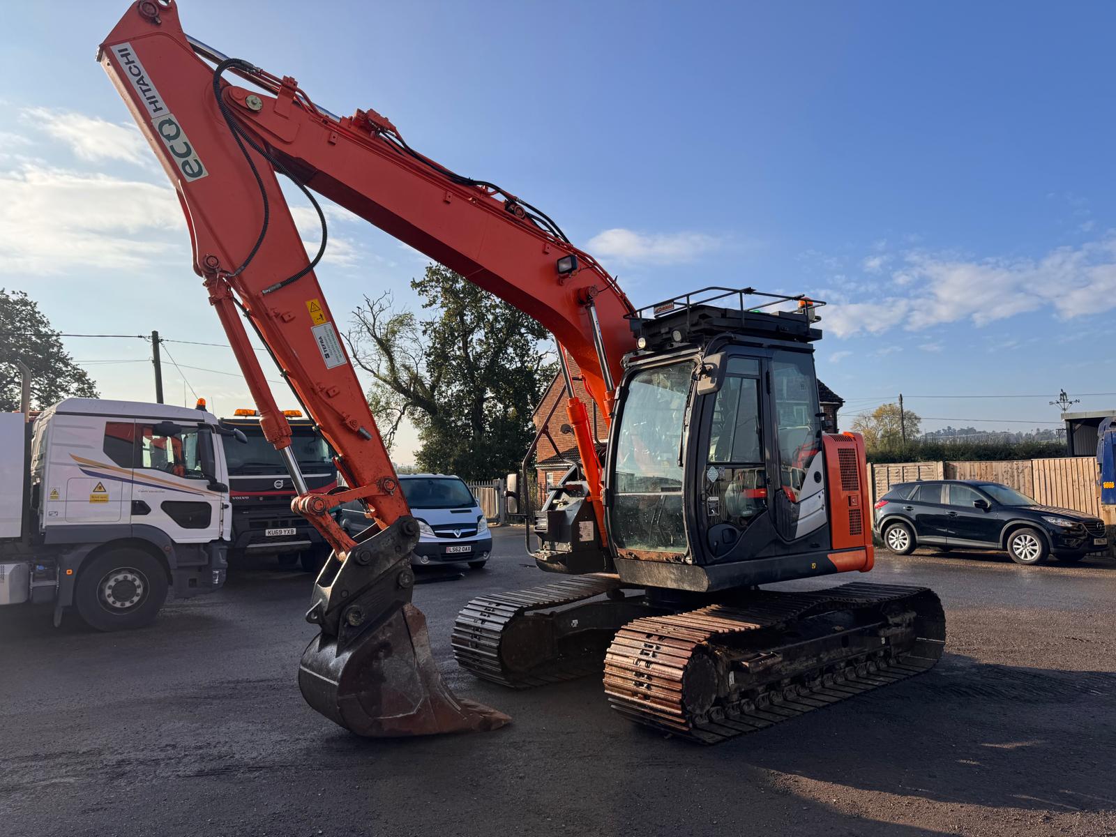 2019 HITACHI ZX135US-6 EXCAVATOR - Image 2