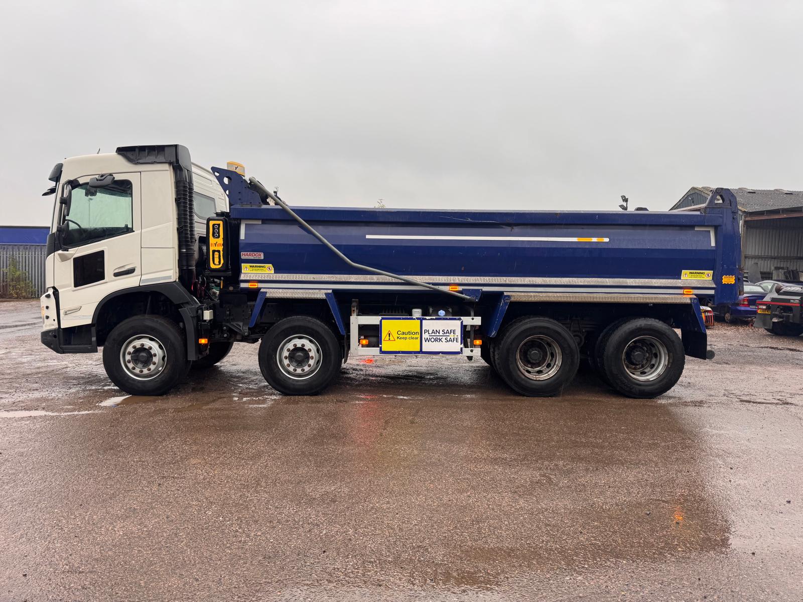 2022 VOLVO FMX420 TIPPER - Image 4