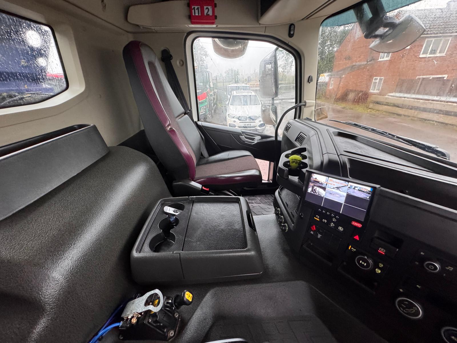 2022 VOLVO FMX420 TIPPER - Image 18