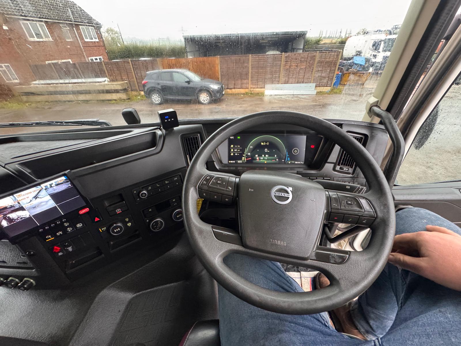 2022 VOLVO FMX420 TIPPER - Image 20