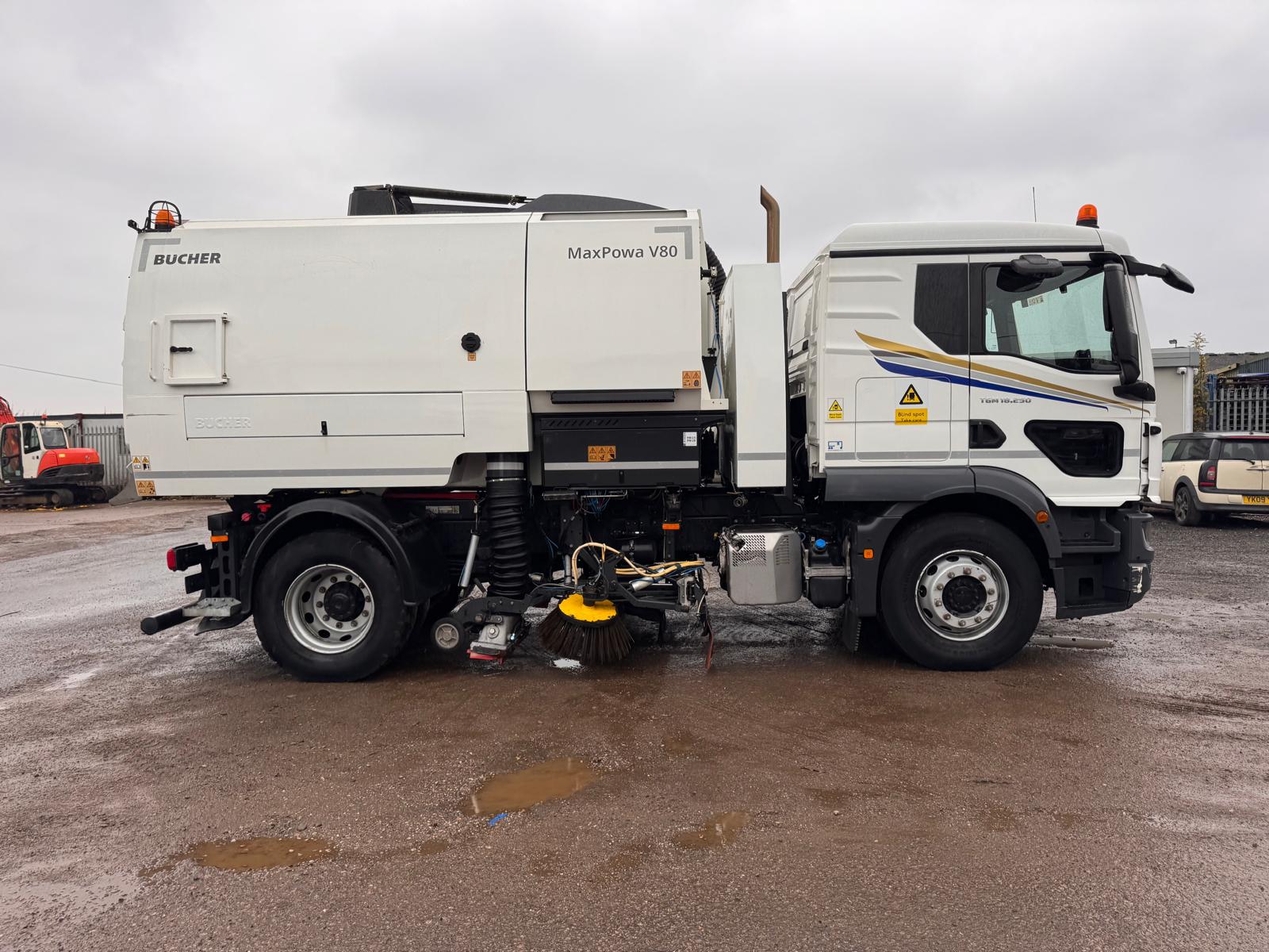 2023 MAN TGM 18.250 ROAD SWEEPER - Image 5
