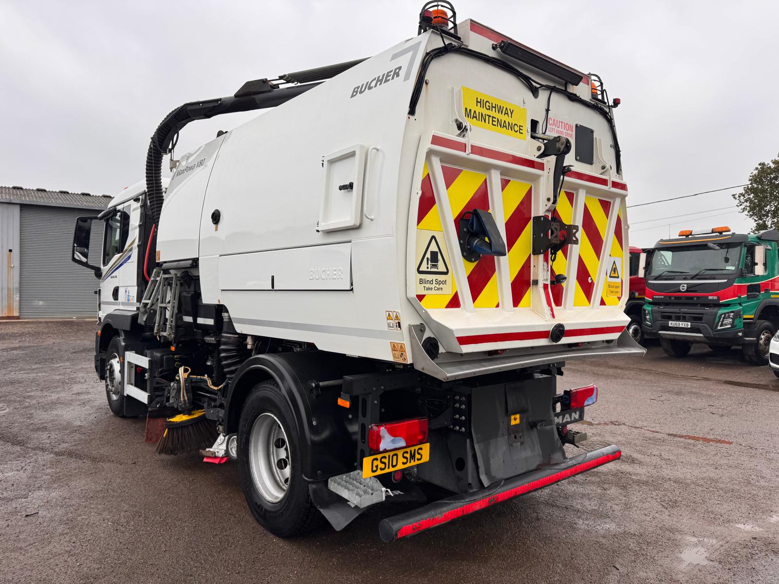 2023 MAN TGM 18.250 ROAD SWEEPER - Image 8