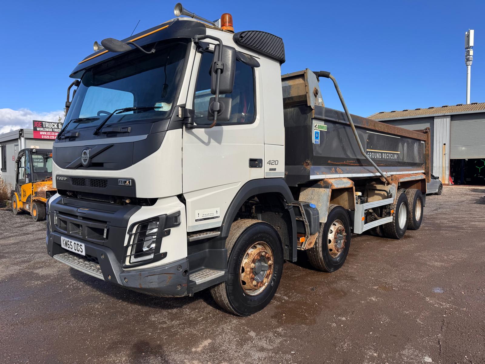 2016 VOLVO FMX420 TIPPER - Image 4