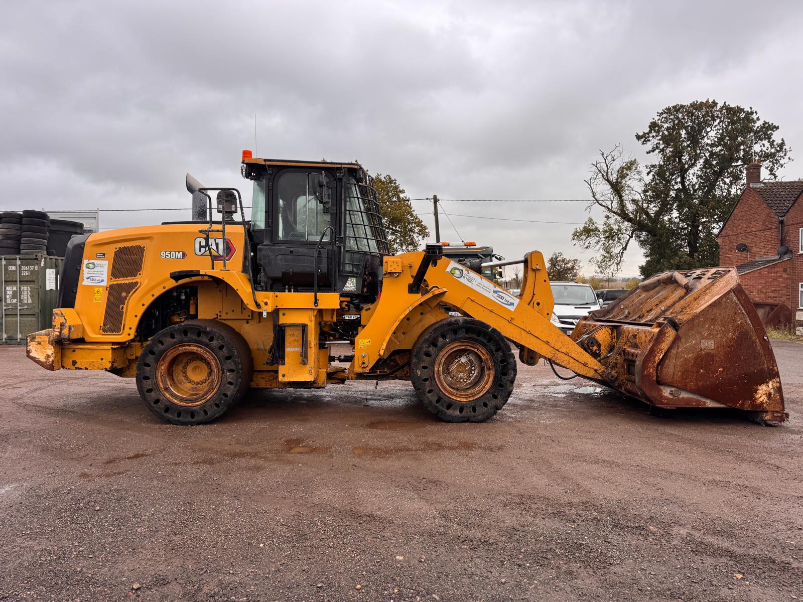 2021 CAT 950M LOADING SHOVEL - Image 9