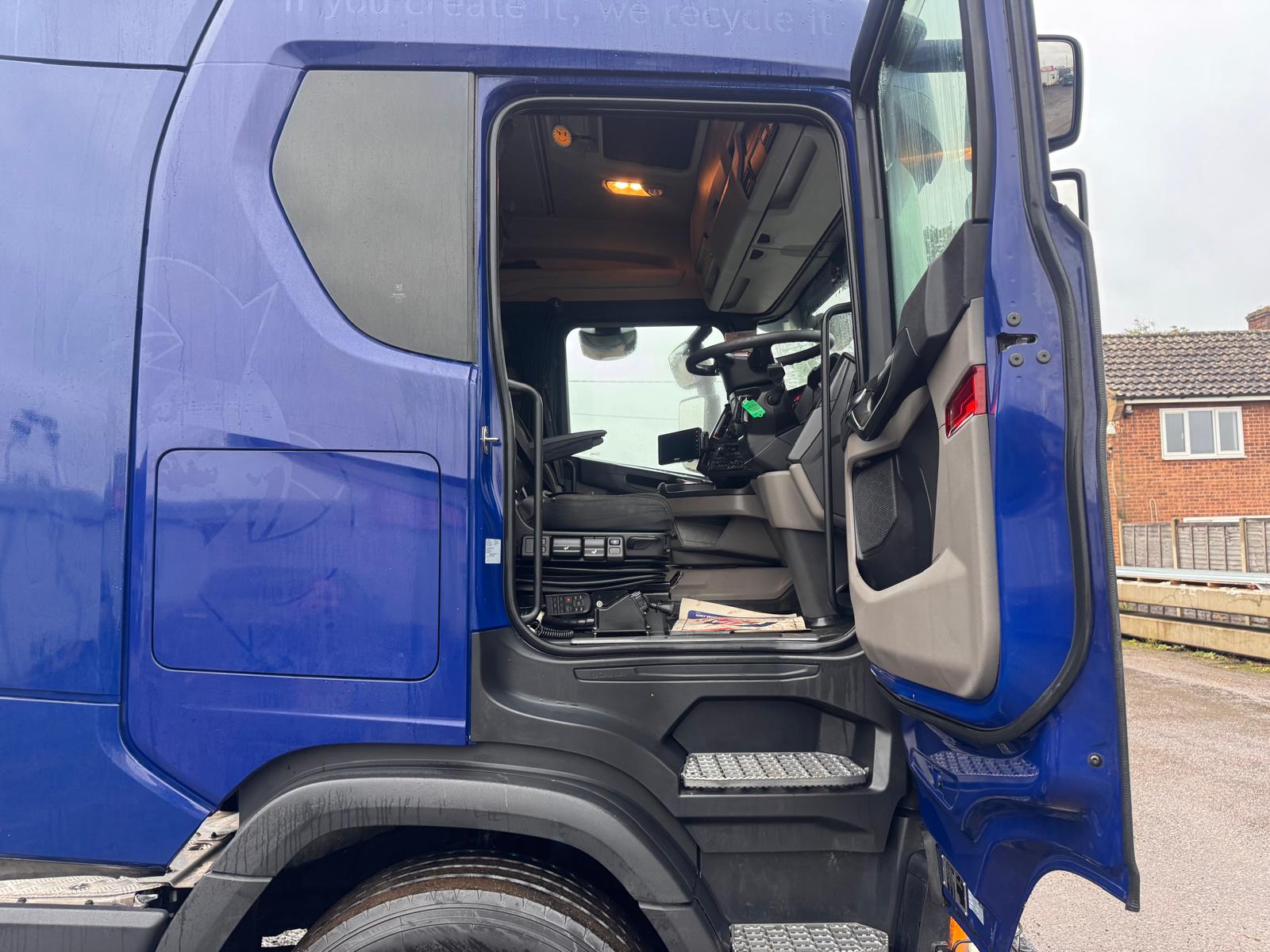 SCANIA R500XT TACTOR UNIT - Image 12